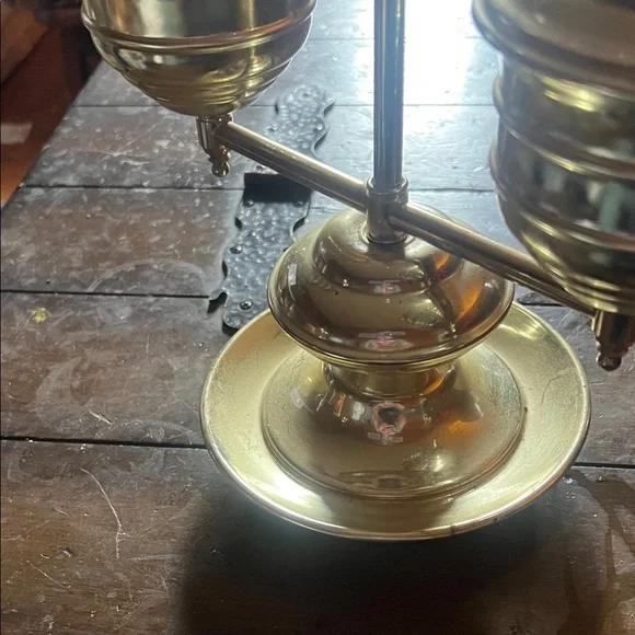 Brass Double Hurricane Oil Lamp - Gold Finish - Picture 2 of 3